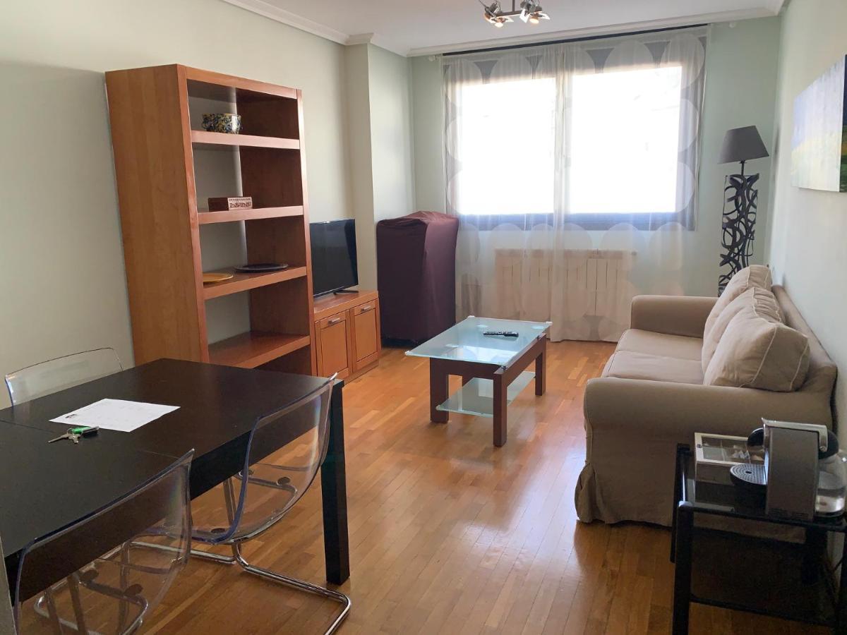 Apartamentos Confortarte Oviedo Kültér fotó