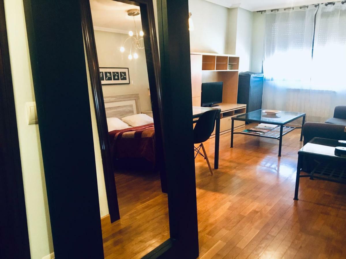 Apartamentos Confortarte Oviedo Kültér fotó